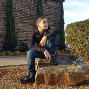 Meet your Posher, Carlos